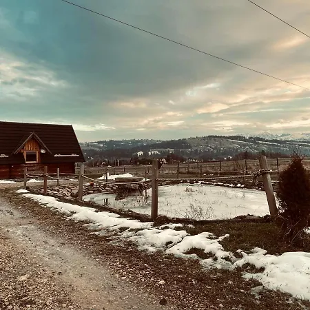 Smrekowe Zacisze Alpesi faház *